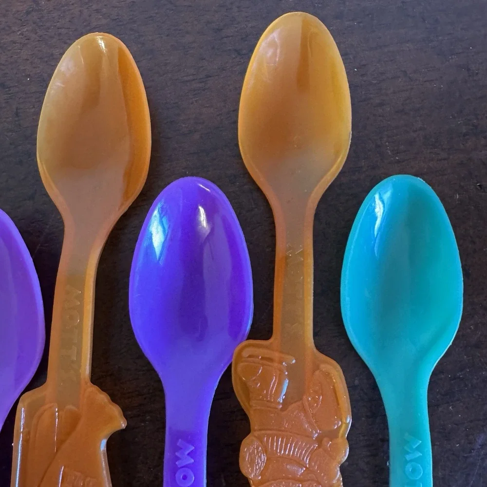 7 - 1994/96 MOTT'S Penguin, Bear & Squid Mascot Plastic Collectible Spoons